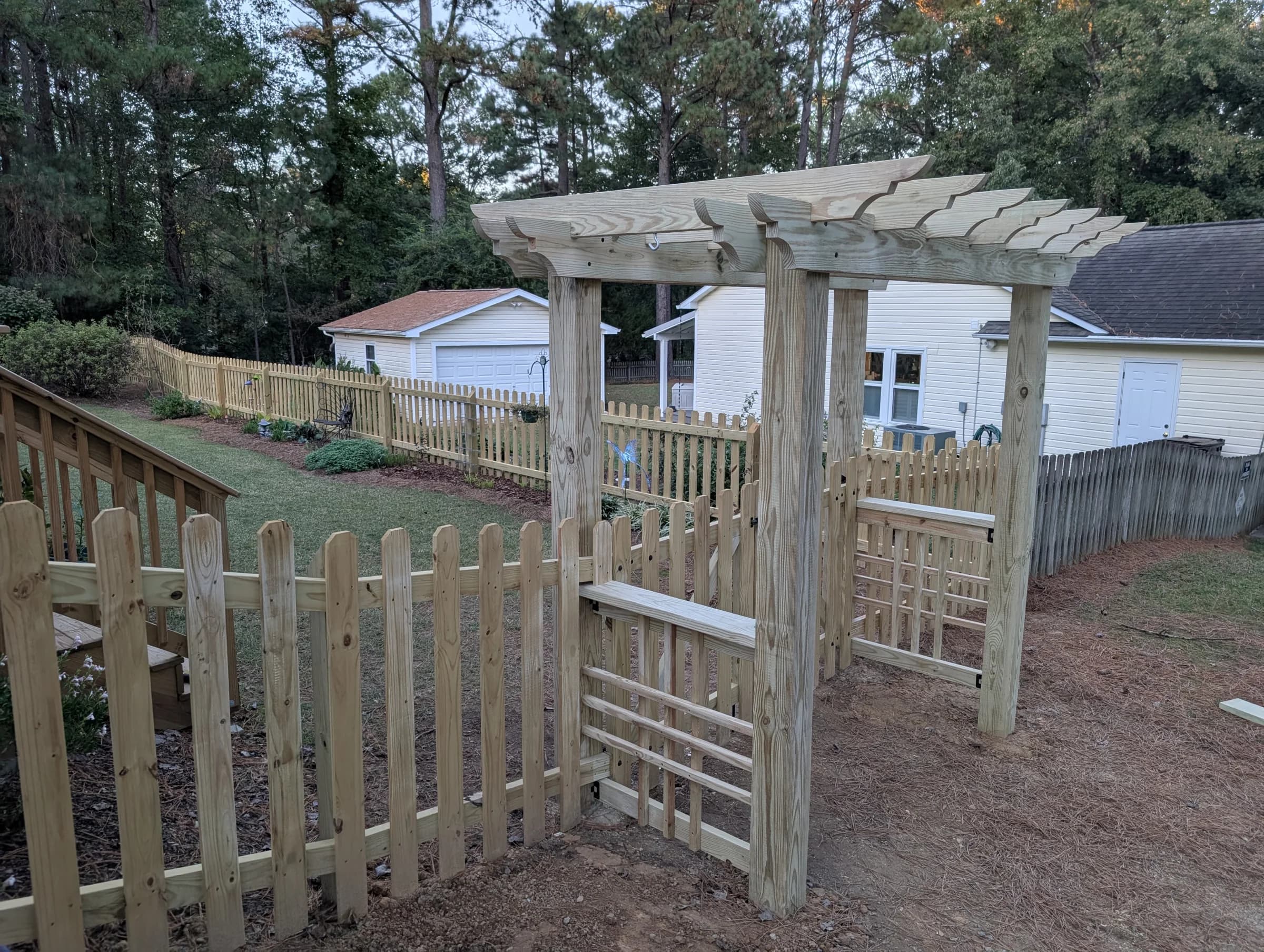 Fence Installation & Repair